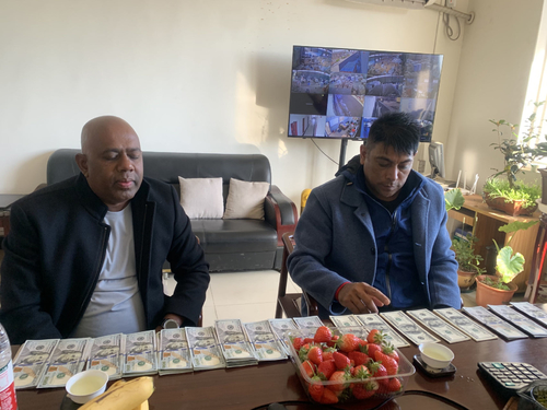 Latest company news about Güney Afrikalı müşteriler fabrikayı ziyaret ediyor